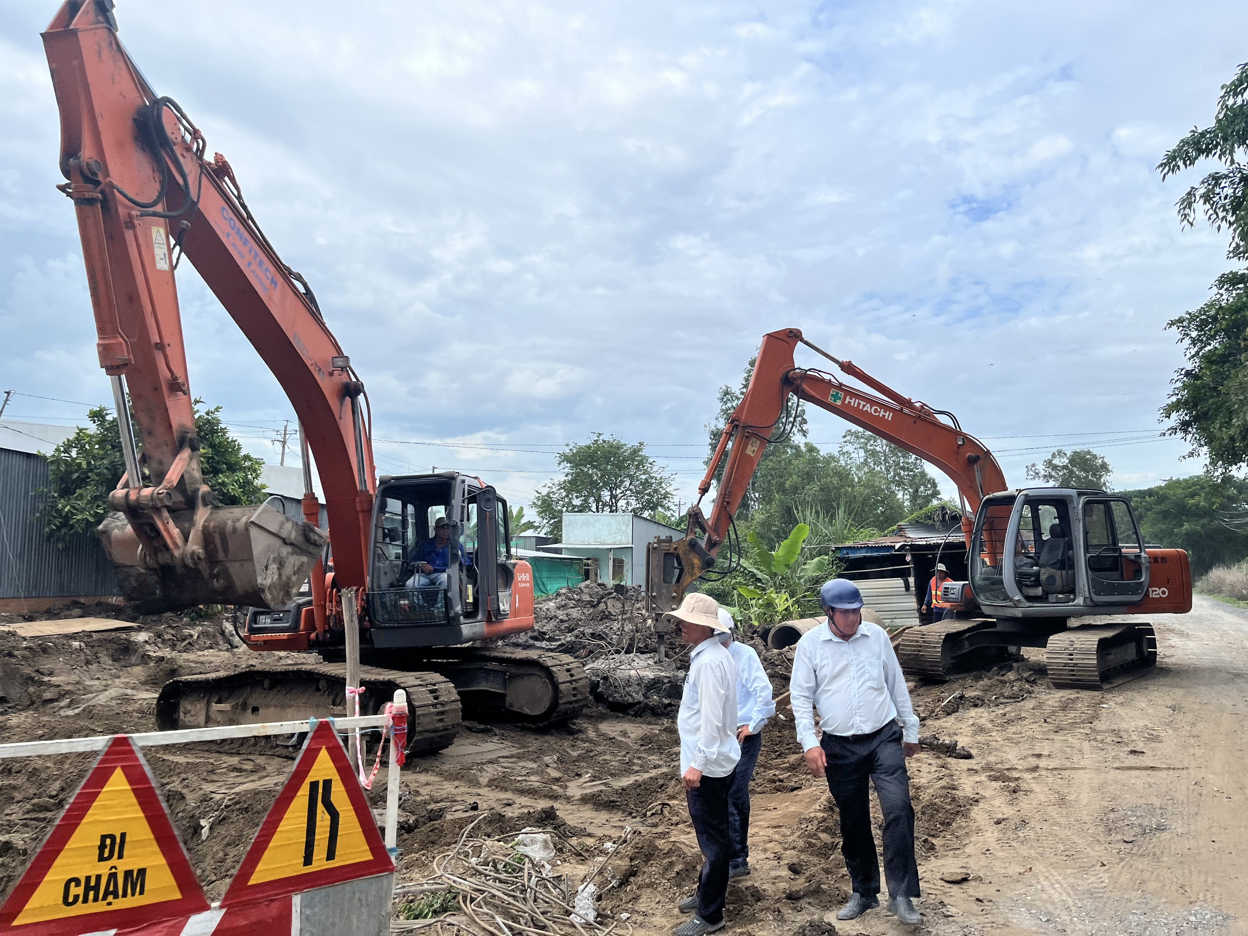 Hàng loạt dự án xây dựng, đầu tư công chậm tiến độ ở Sóc Trăng, trách nhiệm của ai?